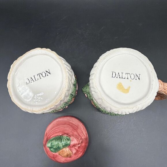 Dalton Santa Christmas Creamer and Sugar (E) - Picture 4 of 7